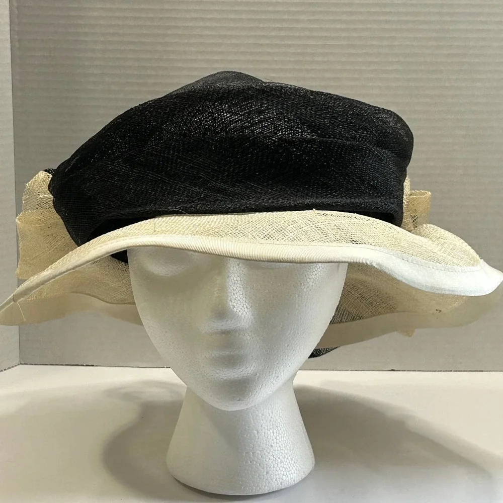 Vintage Lilora Women's Derby Style Hat‎